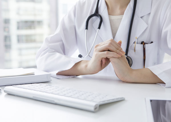 Nhu cầu học trung cấp y sĩ online ngày một tăng cao để phù hợp với nhu cầu của người dân