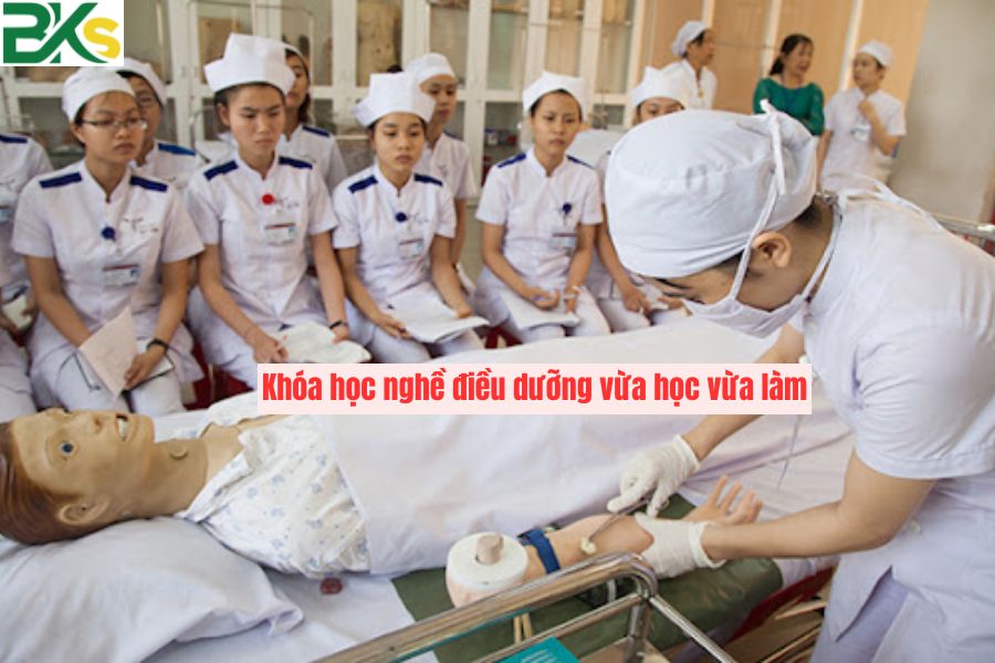 Khóa học nghề điều dưỡng vừa học vừa làm