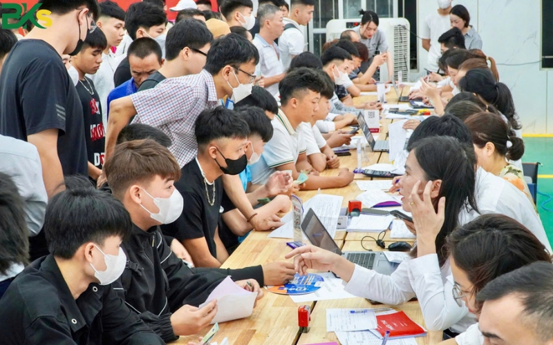 Các hệ đào tạo Trung cấp tại Trường Trung Cấp Công Nghệ Bách Khoa
