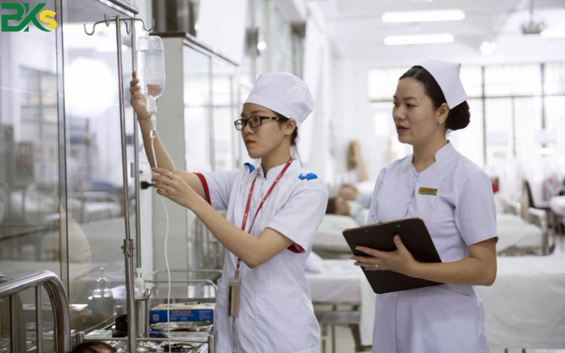Có nên học Cao đẳng Điều dưỡng không?
