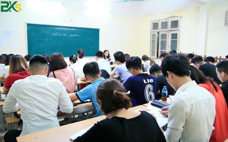 Học Trung cấp Chính quy là gì?