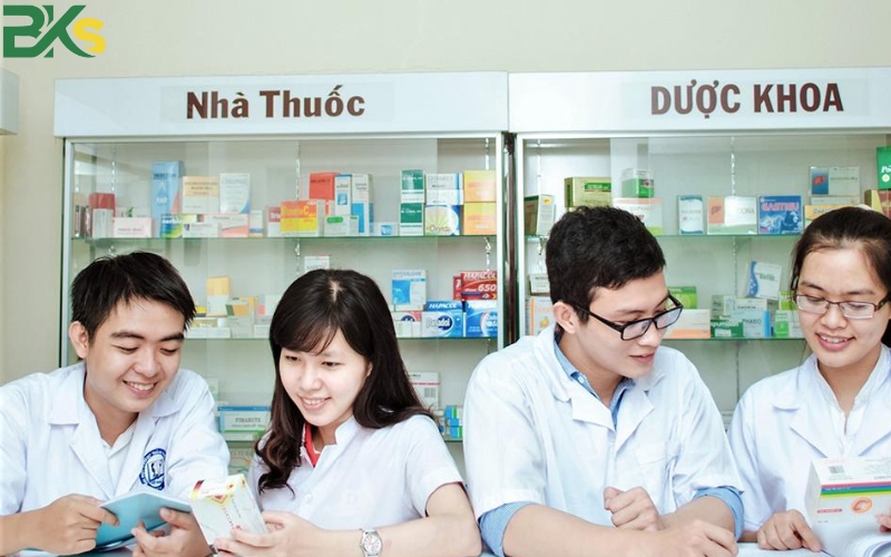 Giới thiệu về khóa học Cao đẳng Dược tại trường Bks?
