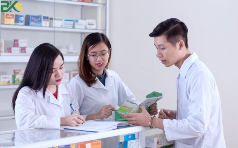 Thời gian học Cao đẳng Dược bao lâu? 5 Học cao đẳng Dược ở đâu tại TP.HCM thì tốt nhất?