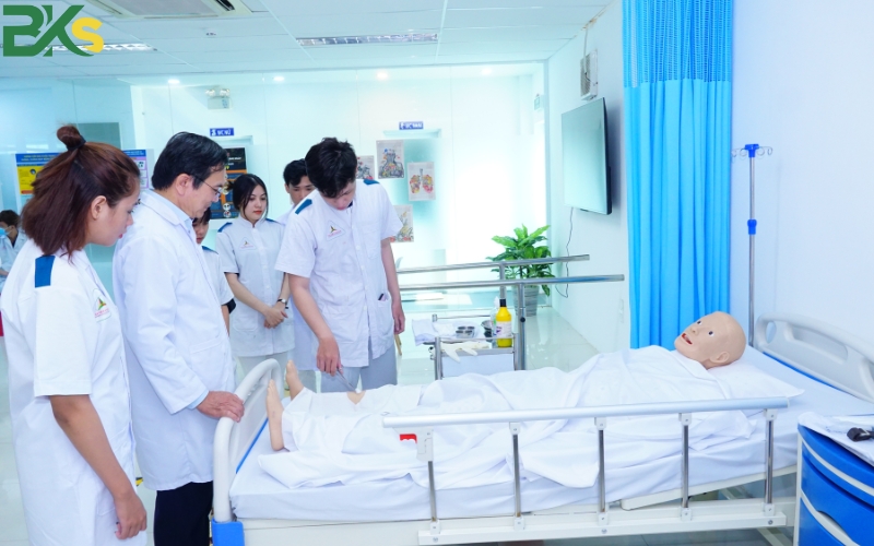 Thông tin tuyển sinh Trung cấp Điều dưỡng