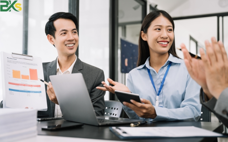 Đăng ký lớp học Cao đẳng Quản trị kinh doanh tại TP.HCM mới nhất 2 Cao đẳng Quản trị kinh doanh là gì?