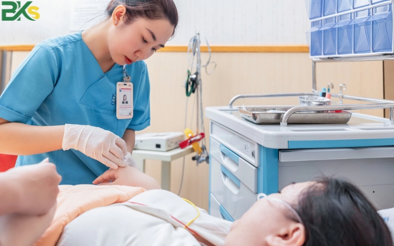 Thông tin xét tuyển văn bằng 2 Cao đẳng Điều dưỡng trường Bks 10 Cơ hội việc làm ngành Điều dưỡng sau khi ra trường