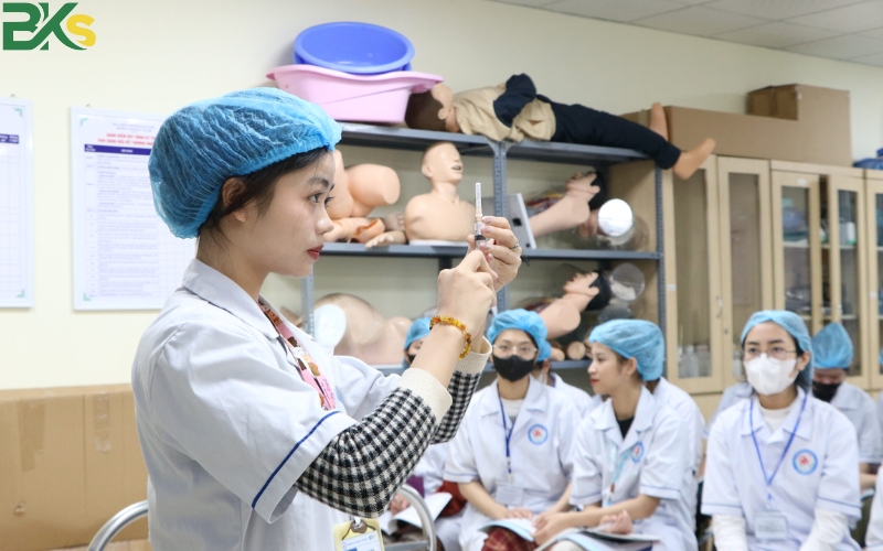 Khóa học Trung cấp Y sĩ đa khoa mới cập nhập 2025 6 Khóa học Y sĩ đa khoa 2025 có gì mới?