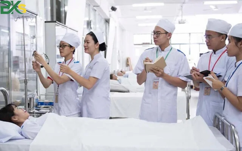 Cơ hội việc làm Cao đẳng Y sĩ đa khoa sau khi ra trường? 5 Ngành Cao đẳng Y sĩ đa khoa là gì? Học xong làm gì?