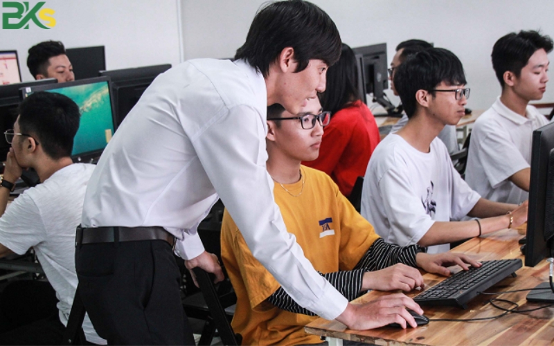 Trường học trung cấp Công nghệ thông tin tốt nhất tại TP.HCM? 6 Trường học trung cấp Công nghệ thông tin uy tín, chất lượng tại TP.HCM