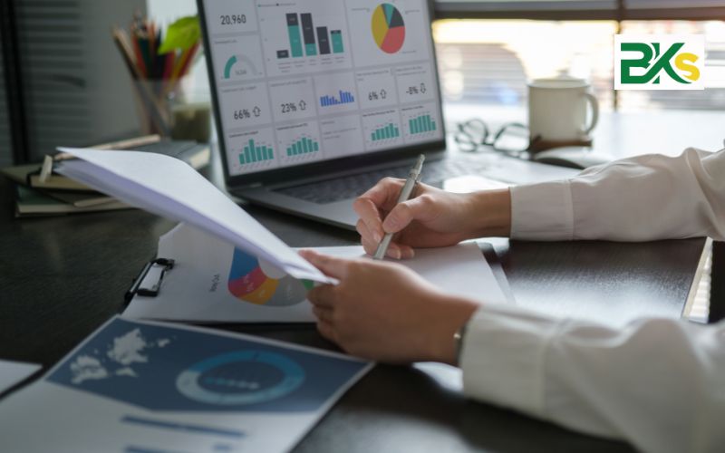 Trung cấp Quản trị doanh nghiệp vừa và nhỏ là gì? Học gì? Ra làm gì? 6 Chương trình học Trung cấp Quản trị doanh nghiệp vừa và nhỏ học gì?