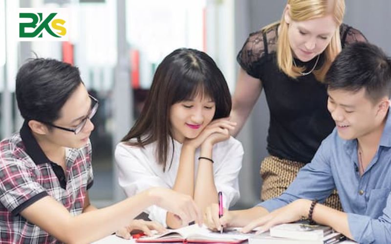 Khóa học trung cấp Tiếng Anh từ xa mới nhất 6 Mục tiêu đào tạo Trung cấp Tiếng Anh