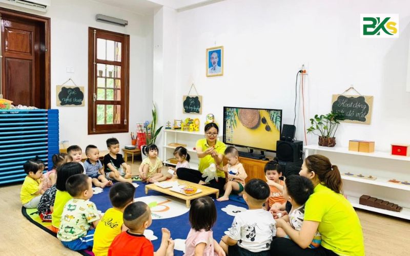 Học xong Cao đẳng Sư phạm mầm non hệ Vừa học vừa làm ra trường làm gì?