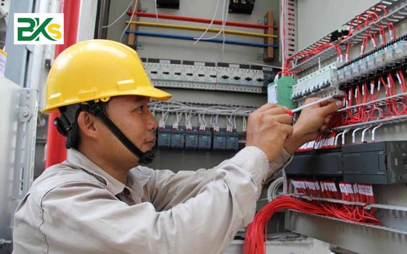Thông báo tuyển sinh Trung cấp Điện công nghiệp Chính quy 6 Những lợi ích khi học Trung cấp Điện công nghiệp Chính quy