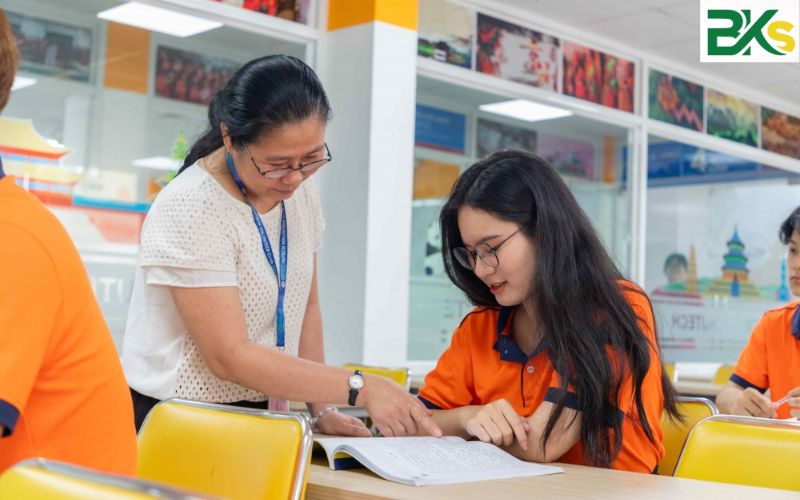 Có nên học Trung cấp Tiếng Trung không?