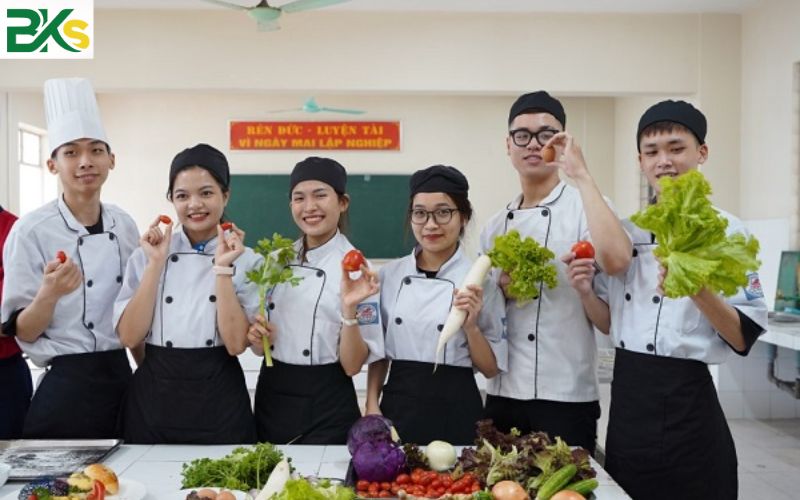 Cơ hội việc làm sau khi tốt nghiệp Trung cấp Kỹ thuật chế biến món ăn Cấp tốc