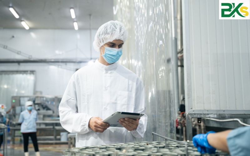 Tuyển sinh Trung cấp nghề Kỹ thuật chế biến món ăn mới nhất 6 Học Trung cấp nghề Kỹ thuật chế biến món ăn ra trường có dễ xin việc không?