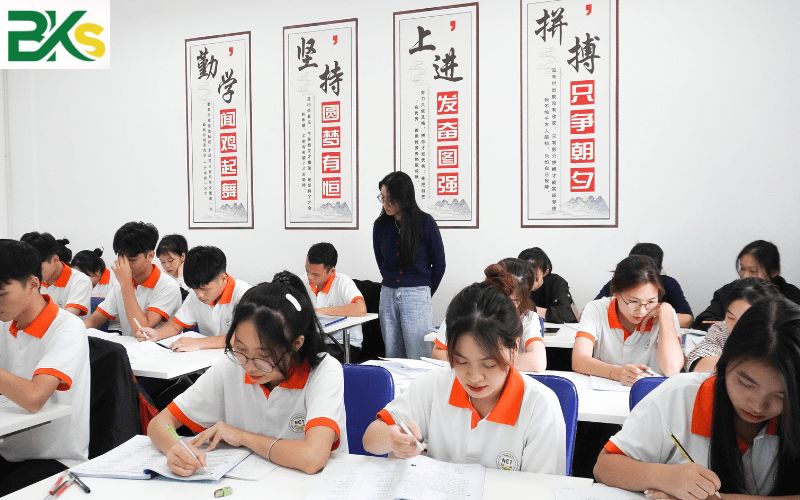 Thời gian học Trung cấp Tiếng Trung Từ xa mất bao lâu? 5 Học Trung cấp Tiếng Trung ở đâu thì uy tín?