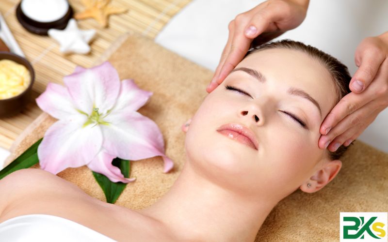 Học phí Trung cấp Chăm sóc sắc đẹp Trực tuyến mới nhất 5 Vì sao nên học Trung cấp Chăm sóc sắc đẹp tại Trường Trung Cấp Công Nghệ Bách Khoa?