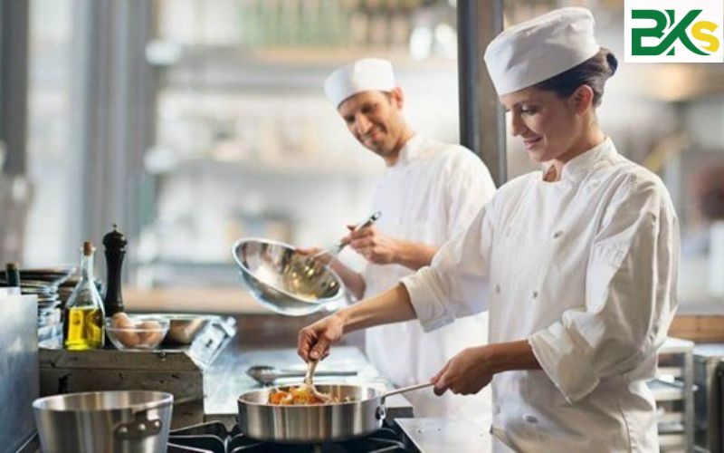 Tuyển sinh Trung cấp ngành Kỹ thuật chế biến món ăn mới nhất 2026 7 Vì sao nên học Trung cấp ngành Kỹ thuật chế biến món ăn tại Trường Trung Cấp Công Nghệ Bách Khoa?