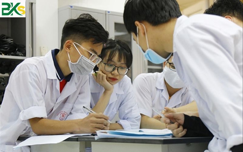 Trường đào tạo liên thông bác sĩ Y Dược ở đâu uy tín?