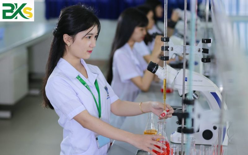Sở hữu bằng Cao đẳng Y Dược 