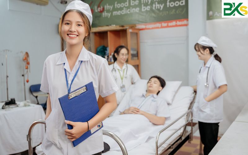 Vì sao nhiều người chọn học Chương trình đào tạo Y sĩ đa khoa?