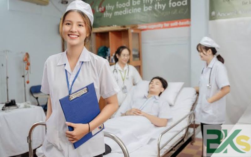 Tuyển sinh Trung cấp ngành Y sĩ đa khoa online mới nhất 7 Cơ hội việc làm sau khi tốt nghiệp Trung cấp ngành Y sĩ đa khoa online