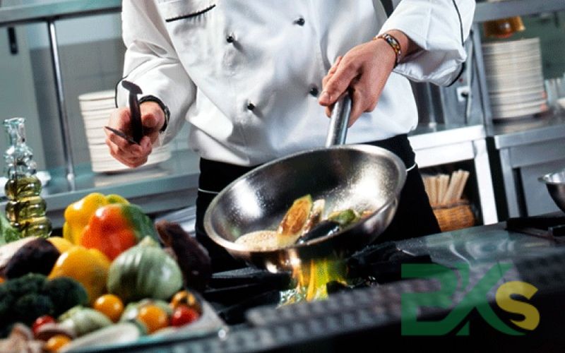 Học Liên thông Trung cấp Kỹ thuật chế biến món ăn Từ xa có phù hợp với người đang đi làm không?