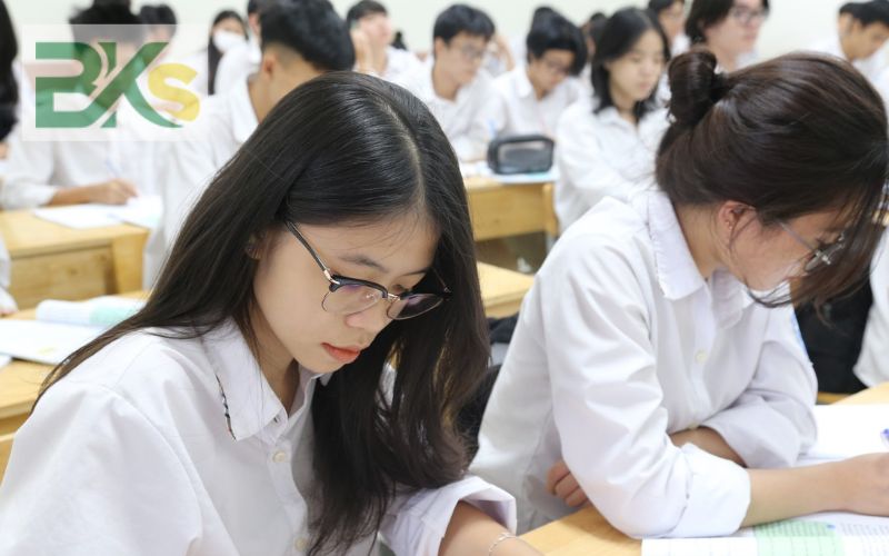 Học Trường Trung cấp xét học bạ có những lợi ích gì?