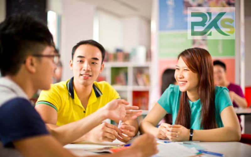 Trung cấp Tiếng Anh học cuối tuần dành cho người đi làm 7 Học xong Trung cấp Tiếng Anh học cuối tuần có thể làm những công việc gì?