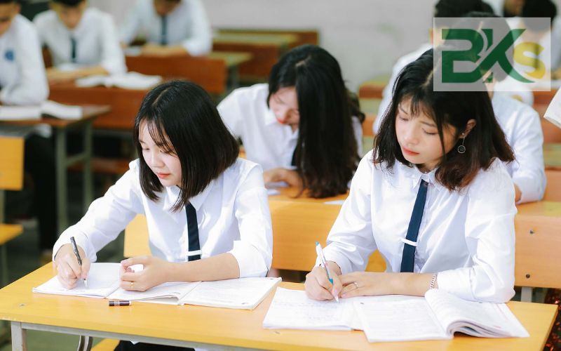 Vì sao nhiều người chọn hình thức Trường Trung cấp xét học bạ?