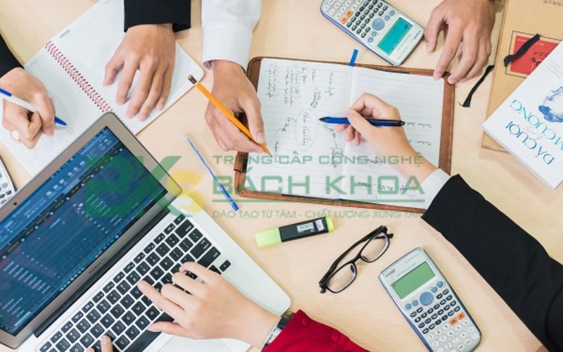 Khóa đào tạo Trung cấp Kế toán học ngoài giờ hành chính dành cho người bận rộn 5 Học Trung cấp Kế toán học ngoài giờ hành chính sẽ được học những gì?
