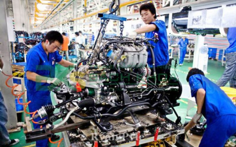 Nên học Trung cấp ngành Công nghệ ô tô học online có bằng Chính quy ở đâu? 5 Trung cấp Công nghệ ô tô học online phù hợp với những ai?
