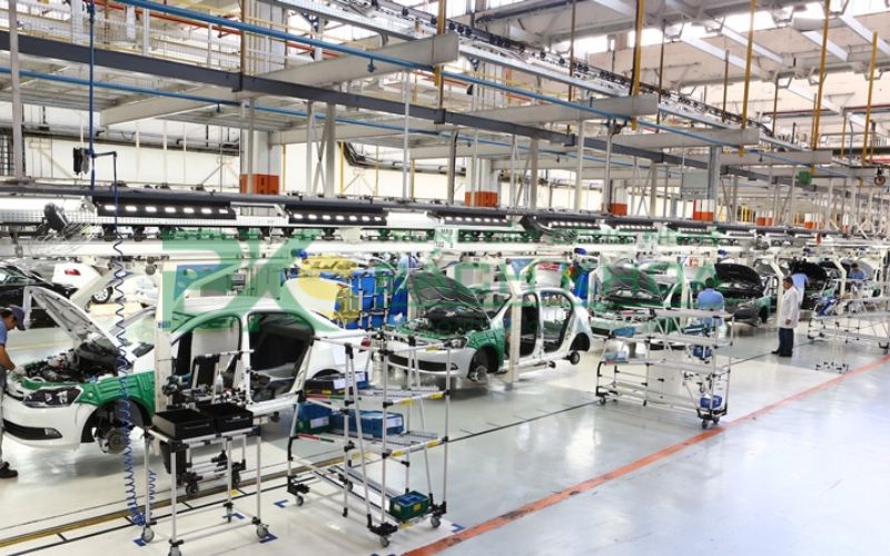 Nên học Trung cấp ngành Công nghệ ô tô học online có bằng Chính quy ở đâu? 7 Trung cấp ngành Công nghệ ô tô học online nên học ở đâu uy tín?