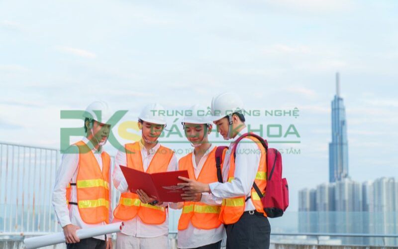 Khóa học Trung cấp ngành Kỹ thuật xây dựng học cuối tuần dành cho người đi làm 5 Trung cấp ngành Kỹ thuật xây dựng học cuối tuần sẽ được học những gì?