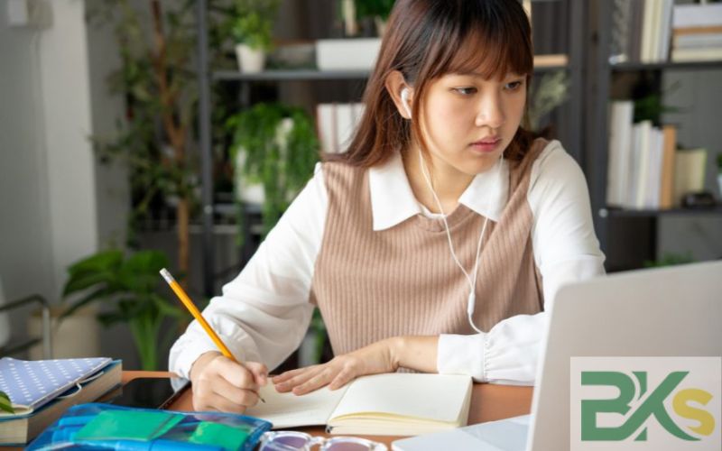 Khóa đào tạo Trung cấp Tiếng Anh học ngoài giờ hành chính dành cho người bận rộn 7 Trung cấp Tiếng Anh học ngoài giờ hành chính