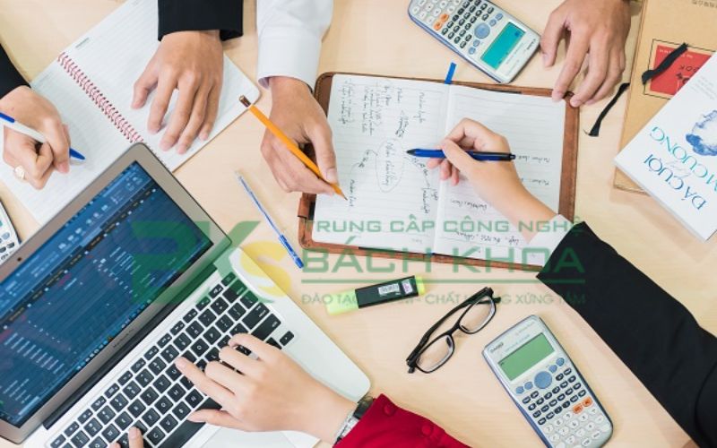 Thời gian đào tạo ngành Kế toán hệ Trung cấp bao lâu? 6 Học ngành Kế toán hệ Trung cấp tại BKS có phù hợp với người đang đi làm không?