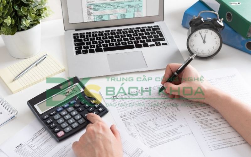 Chương trình đào tạo ngành Kế toán học môn gì?