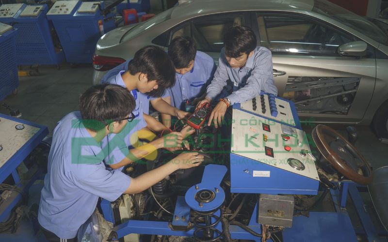 Chương trình đào tạo Trung cấp Công nghệ ô tô chuẩn Bộ 6 Chương trình đào tạo Trung cấp Công nghệ ô tô có gì đáng chú ý?