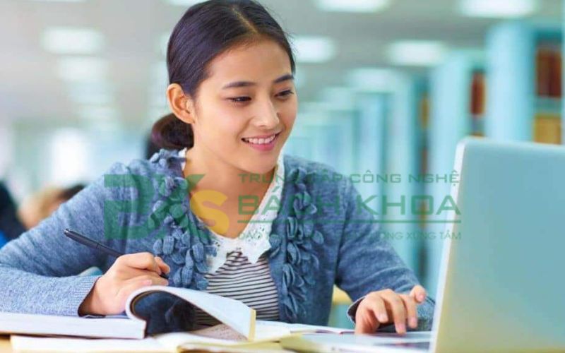 Có được học Trung cấp online không?