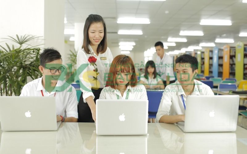 Học phí Trung cấp Công nghệ thông tin bao nhiêu tiền? 6 Học phí trung cấp công nghệ thông tin
